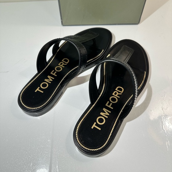 NEW Tom Ford T F Logo Black Leather Sandal Flat 37 - Picture 7 of 12